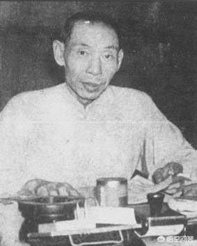 杜月笙堂堂上海“土皇帝”, 在去到香港之后,为何毫无影响力？