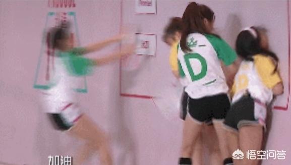 刘丹萌:你怎么看《创造101》里刘丹萌摔倒没人扶，黄子韬暴怒一事？