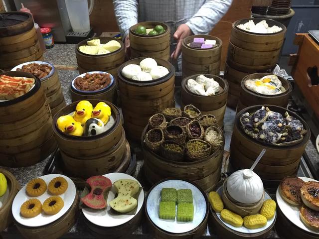 头条问答 - 周庄古镇有哪些好吃的小吃呢?(4个回答)