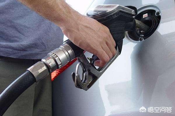 开车省油技巧,怎么样驾驶油耗才会低一点？