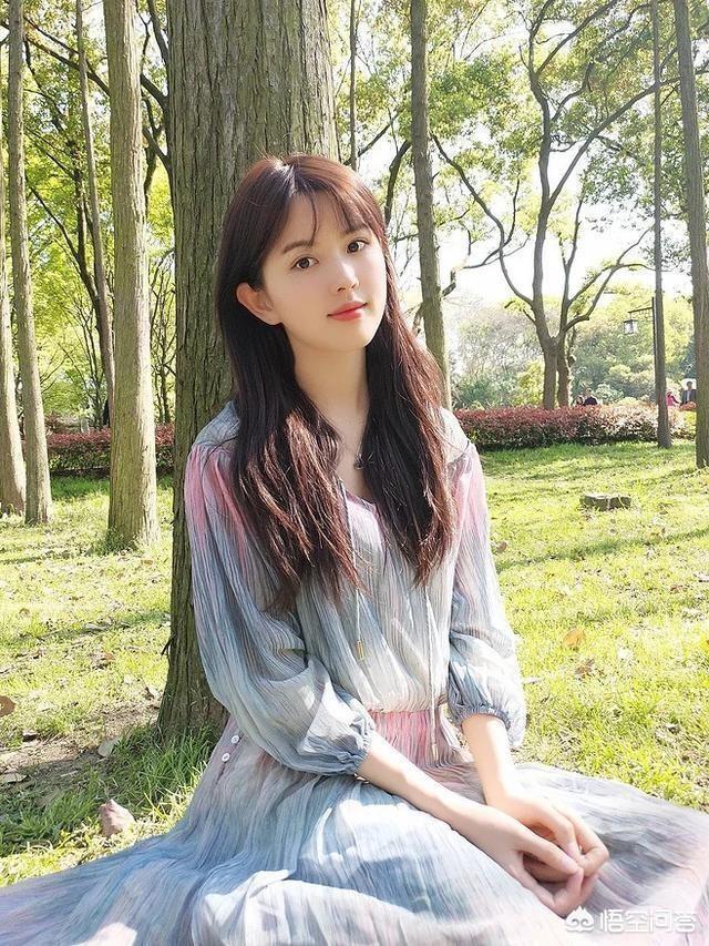 你见过最美的美女图片有哪些？
(图2)