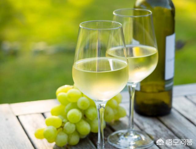 白葡萄酒的制作方法，为什么冰镇的白葡萄酒更好喝？