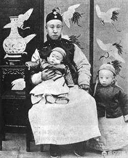 溥仪李玉琴:溥仪后半生相亲了很多次，为何偏偏选中护士李淑贤？
