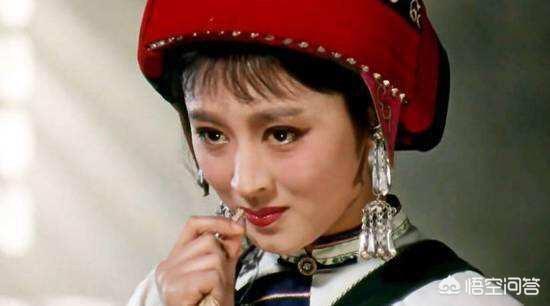 杨丽萍回应争议:如何看待杨丽萍被冠上“没有子女就是人生失败”的这一评价