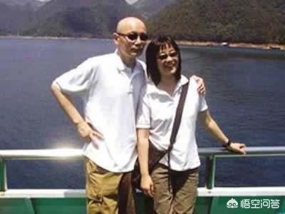 梁家辉老婆:梁家辉结婚31年依旧和妻子那么恩爱，娱乐圈里还有谁和他一样？