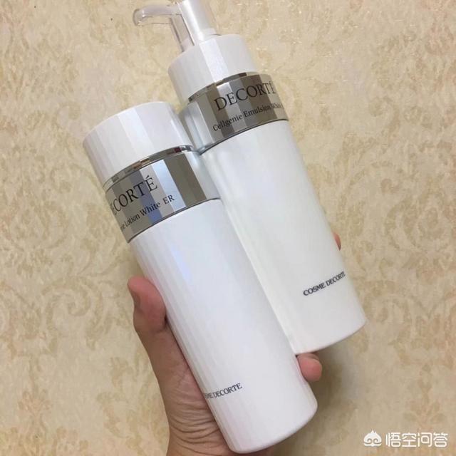 有什么干皮护肤品推荐吗？