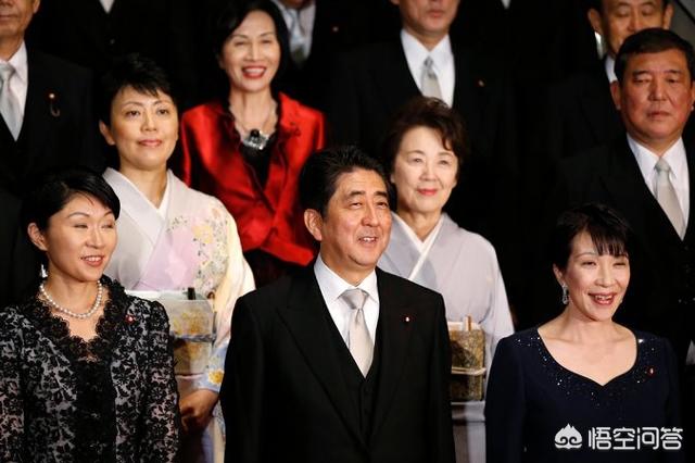 头条问答 你是否赞同日本议员提出的 孩子应该由妈妈带 这个观点 11个回答