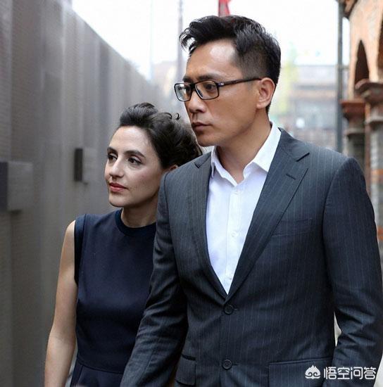 谢娜结婚刘烨:刘烨老婆安娜像不像谢娜，中文名也一个娜，是巧合吗？