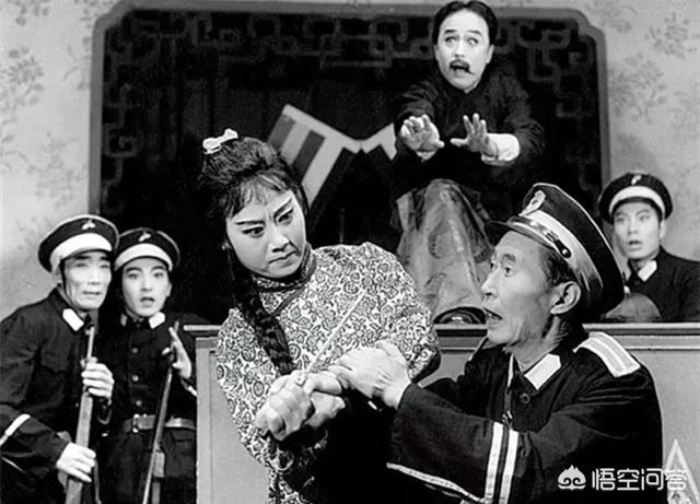 民国鬼戏班灵异事件:你小时候被哪些鬼故事吓到？