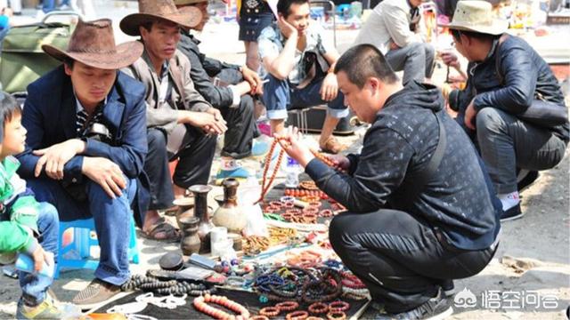 一些街上卖的10元手镯都是从哪来的？