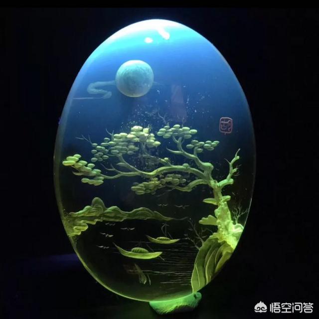 天然琥珀蜜蜡,天然琥珀吊坠阴雕是真的吗？