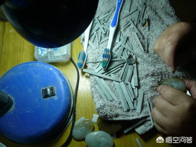 玉石怎么抛光最简单方法,如何自己手工打磨抛光玉石？