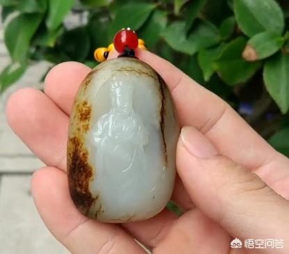 和田玉有什么颜色,和田玉每次拿出来看为什么颜色不一样？