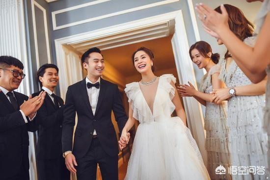 赖弘国与阿:阿娇（钟欣潼）刚结婚不久就离婚你怎么看