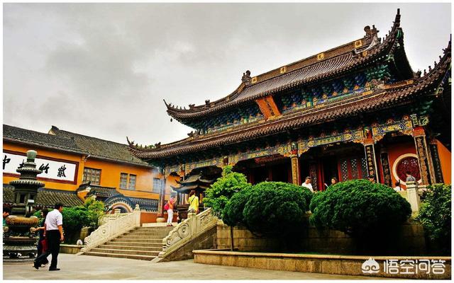 宁波红翎台小区灵异事件:人一般多大年龄后就很少去参加扫墓了？