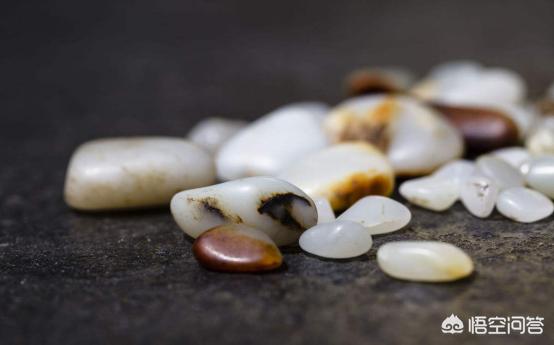 和田玉没有光泽度怎么办,该如何避免买到假的和田玉？