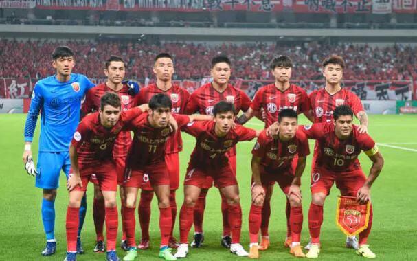 上海上港队:上港的前身是哪个俱乐部？为什么从中甲升到中超后球员全卖掉了？