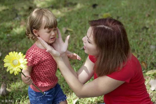 孩子性格脾气不好怎么办:孩子耍脾气，家长应该怎样做？