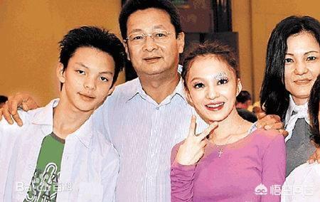 张韶涵心脏病:撕了8年还不累，张韶涵范玮琪到底有什么恩怨