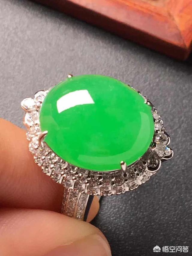 翡翠那么多为什么还那么贵,翡翠戒面那么小，为什么还那么贵？