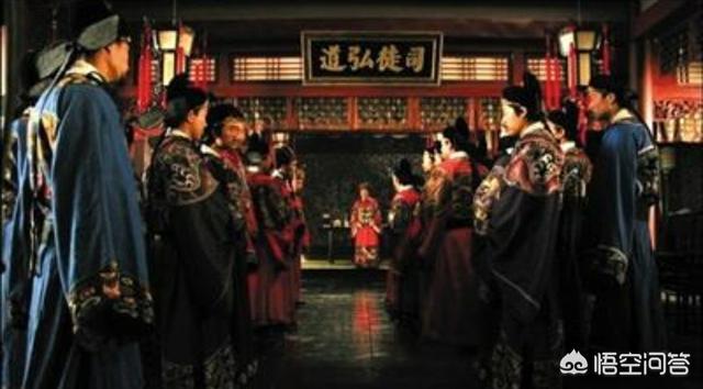 金圣柱:《请回答1988》中金正峰考上大学后为什么待在家？