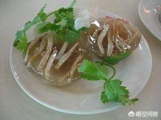 永定二中:厦门哪里好玩，有什么特色的小吃？