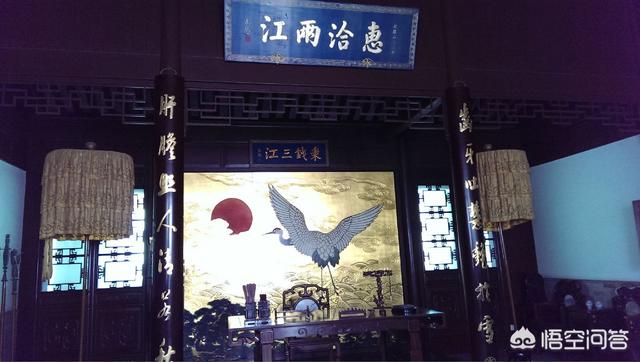 打架视频实拍:当你无法自理时，是去养老院生活还是和儿女一起住呢？