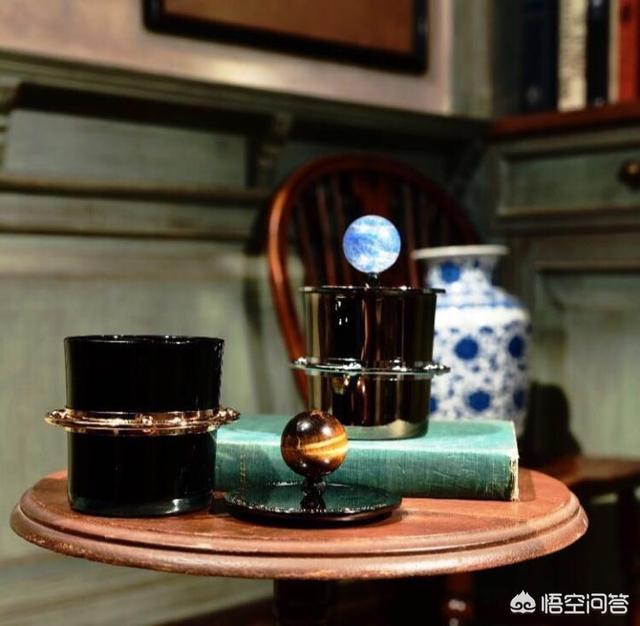 客厅摆件摆什么好,客厅放什么摆件显得有品味？