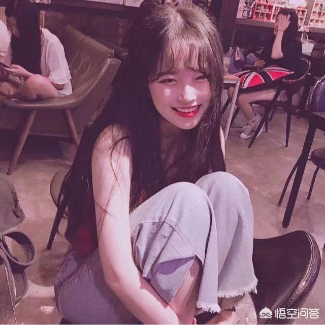 有哪些笑的很甜很可爱的适合做女生头像的照片？