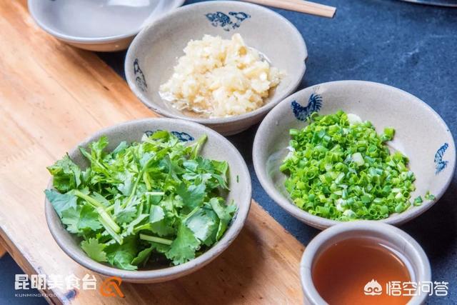 昆明杀猪饭哪里最好吃，杀猪饭季，你最喜欢哪道菜