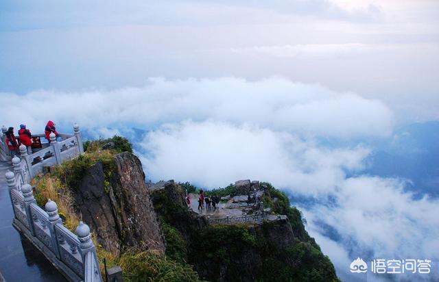 成都钻石小鸟之类的:到成都旅游，打算到周边去转转，有可以推荐地方吗？