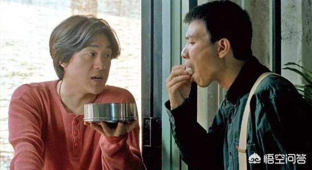 葛优低调出席酒宴:为什么演员何冰和冯小刚，葛优一起出道，到现在一直不瘟不火？