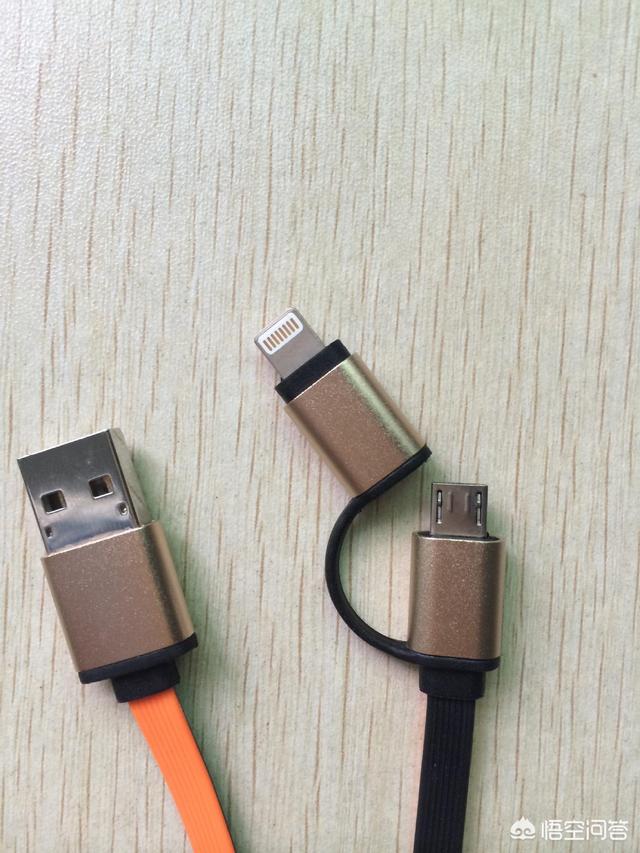 在这里要给大家科普一下otg是什么了,otg是on-the-go的缩写,是近年