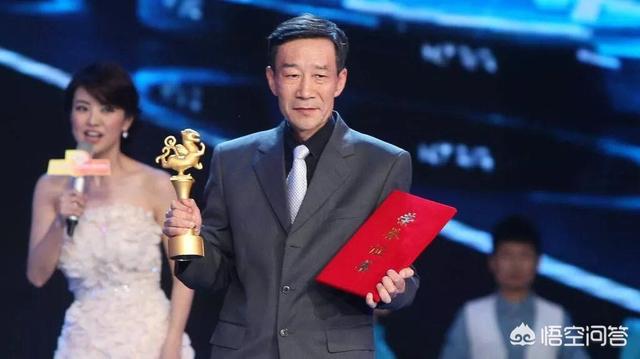 李雪健说话怎么回事:如何评价实力派演员李雪健？