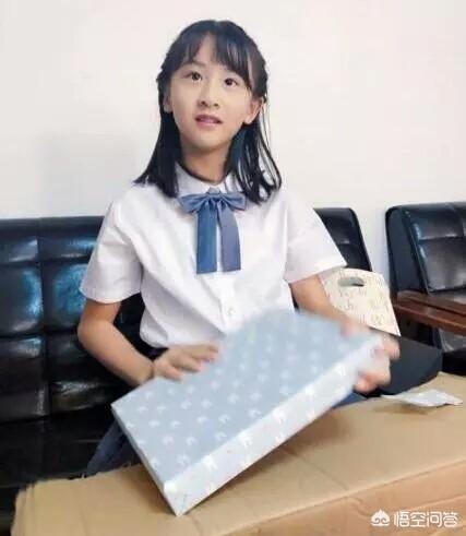 田亮的儿子:田亮带小情人出行11岁森碟身高比肩爸爸，如何养育女王般的女儿