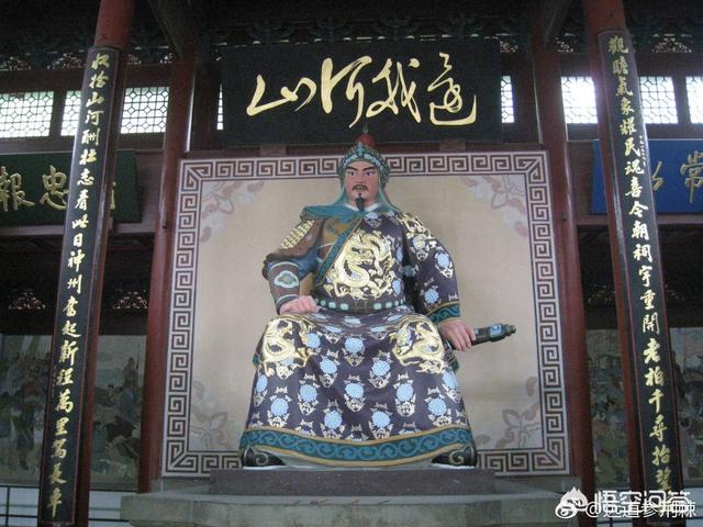 在中国历史发展的长河中,哪些人曾救民族于危亡？