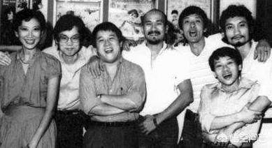 曾启荣:当年嘉禾和新艺城争霸香港影坛，为什么曾志伟可以左右逢缘？