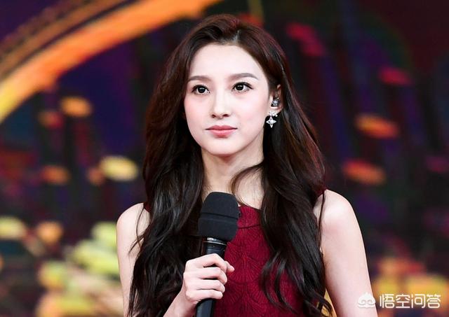 马凡舒:CCTV5世界杯节目《豪门盛宴》，马凡舒回归，你感觉如何
