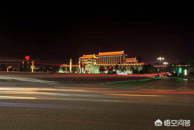 西安创业咖啡街区，西安钟鼓楼和大雁塔哪里的夜景更好看