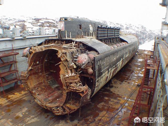 伊400级潜艇残骸图片