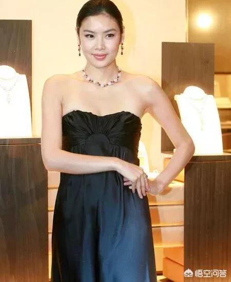 乐基儿的照片:那些美丽，高挑的模特都嫁给了什么人？