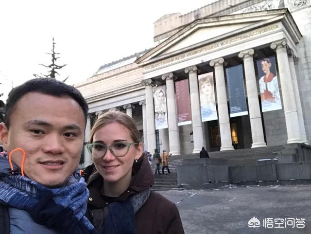 俄罗斯红场位于哪个城市:俄罗斯首都莫斯科的名胜古迹多吗？