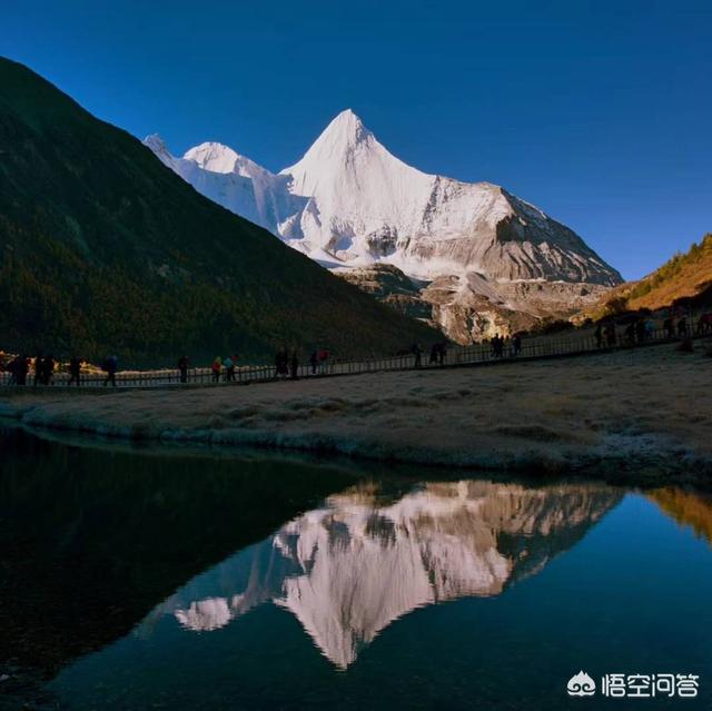 稻城亚丁红草地,成都到稻城亚丁，自驾危险吗？