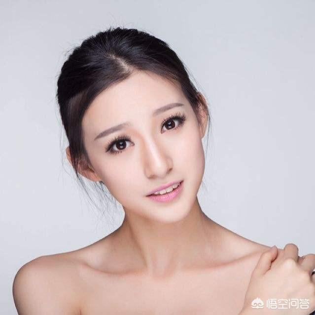 马凡舒:CCTV5世界杯节目《豪门盛宴》，马凡舒回归，你感觉如何