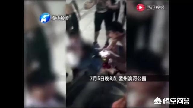 被狗咬伤险些毁容:如何看待航空公司纵容爱狗人士带狗上飞机，结果咬伤了美国市长？ 被邻居的狗咬伤毁容