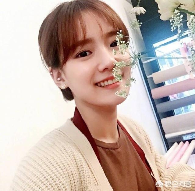 头条问答 - 圆脸婴儿肥的人适合什么样的短发呢?