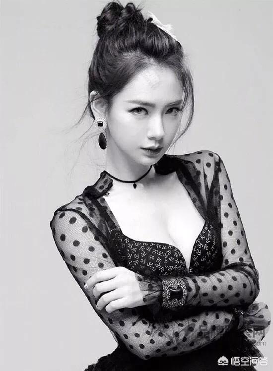 戚薇照片:你觉得戚薇究竟美在哪里？