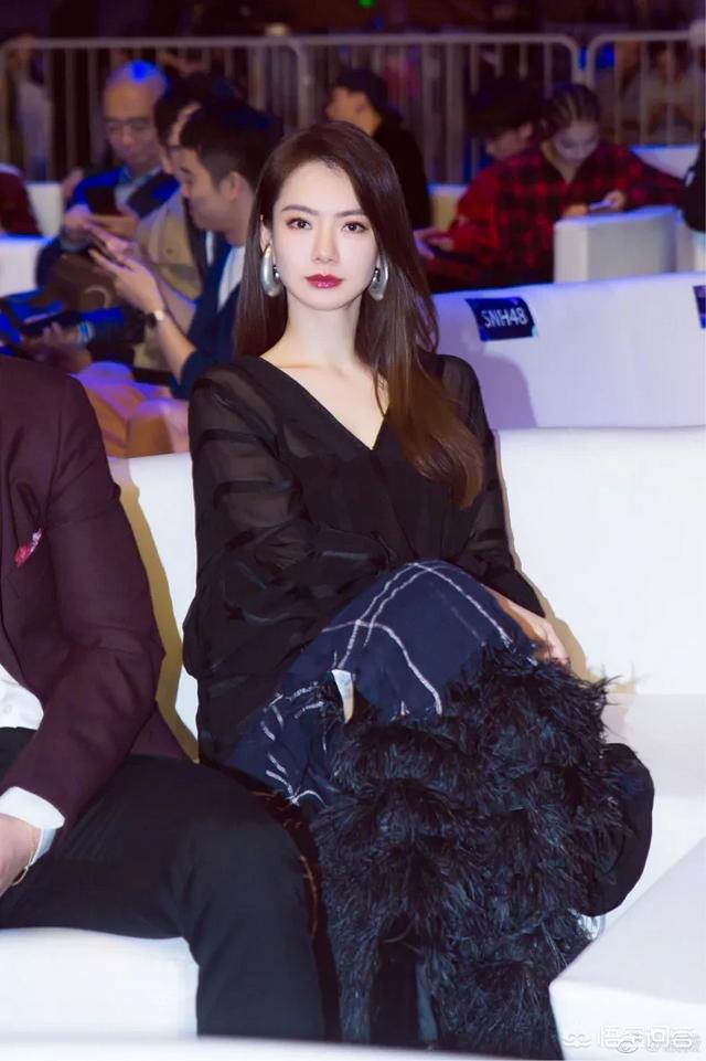 戚薇照片:你觉得戚薇究竟美在哪里？