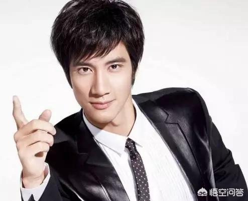 李靓蕾照片:王力宏和刘强东竟是好兄弟，你怎么看？