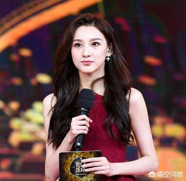 马凡舒:CCTV5世界杯节目《豪门盛宴》，马凡舒回归，你感觉如何